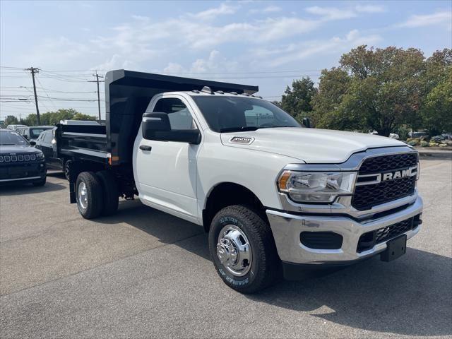2024 RAM 3500 Chassis Tradesman/SLT