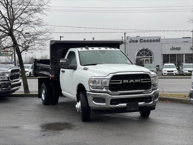 2024 RAM 3500 Chassis Tradesman/SLT