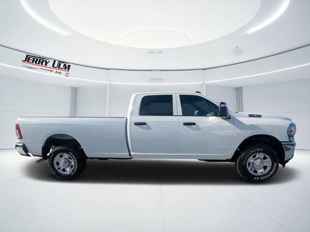 2023 RAM 2500 Tradesman Crew Cab 4x4 8 Box