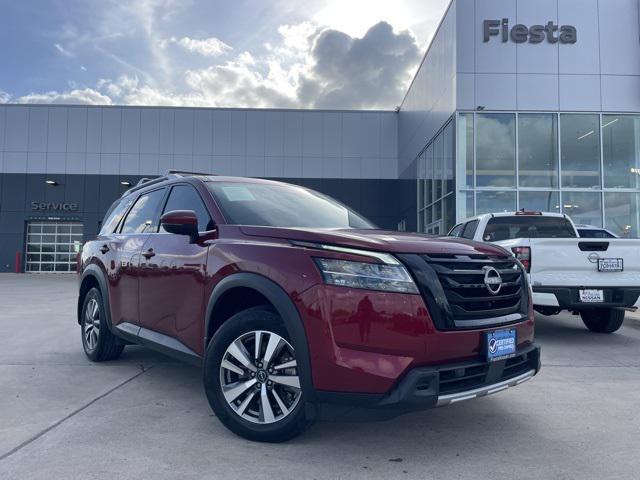 2023 Nissan Pathfinder SL FWD