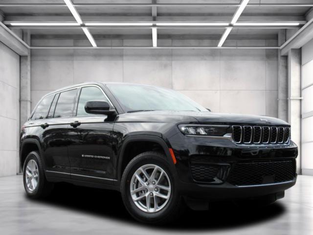 2025 Jeep Grand Cherokee GRAND CHEROKEE LAREDO X 4X2