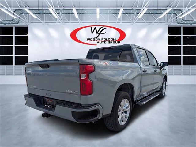 2024 Chevrolet Silverado 1500 4WD Crew Cab Short Bed Custom