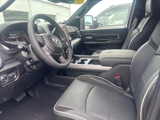 2025 RAM 2500 Laramie Crew Cab 4x4 64 Box