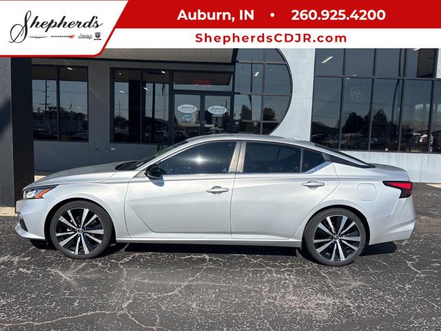 2022 Nissan Altima SR FWD