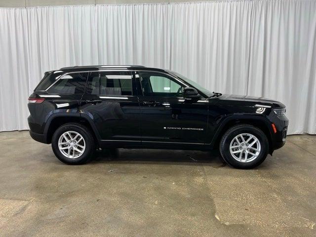 2023 Jeep Grand Cherokee Laredo X 4x4