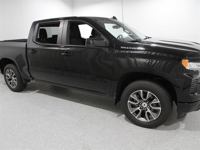 2024 Chevrolet Silverado 1500 4WD Crew Cab Short Bed RST