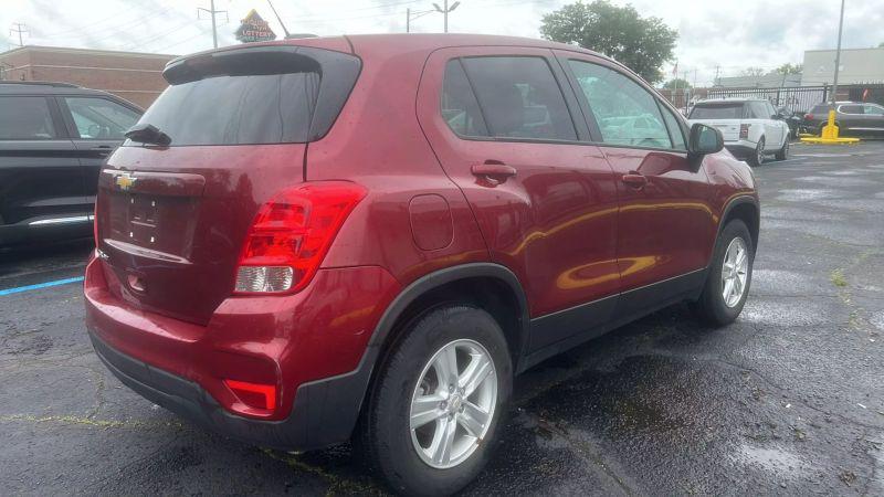 2022 Chevrolet Trax AWD LS
