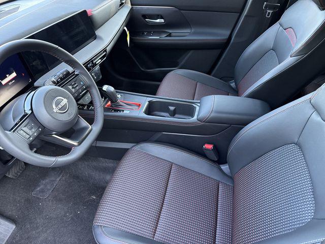 2025 Nissan Kicks SR Intelligent AWD