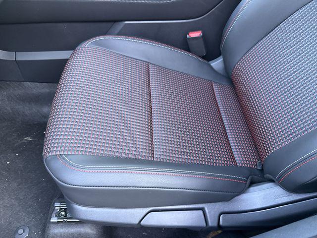 2025 Nissan Kicks SR Intelligent AWD