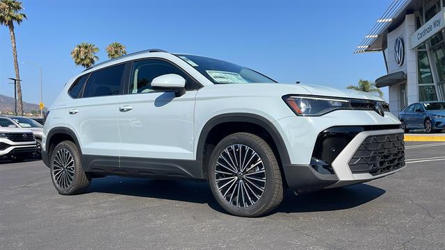 2025 Volkswagen Taos 1.5T SE for sale in Corona, CA