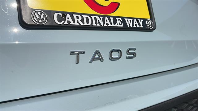 2025 Volkswagen Taos 1.5T SE