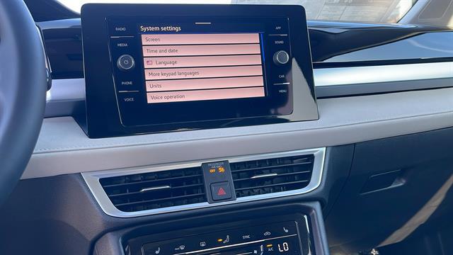 2025 Volkswagen Taos 1.5T SE