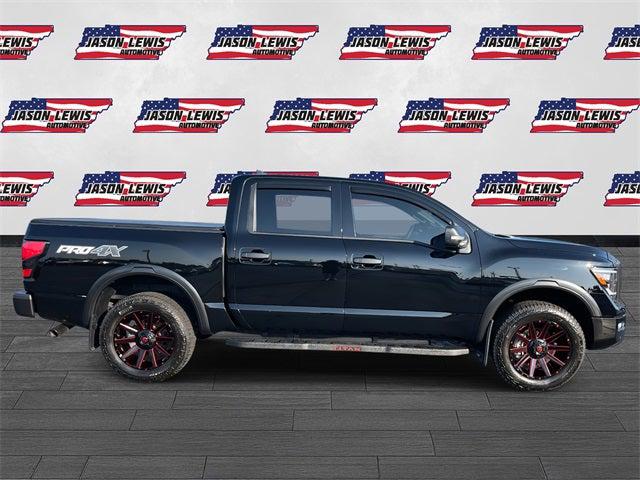 2024 Nissan TITAN Crew Cab PRO-4X 4x4
