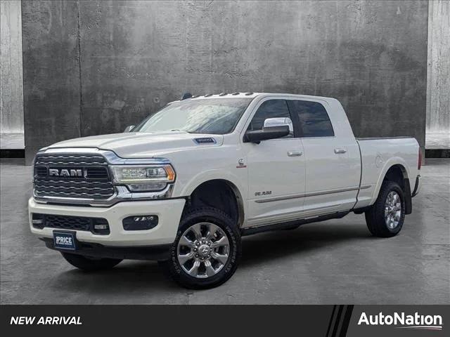 2022 RAM 3500 Limited Mega Cab 4x4 64 Box