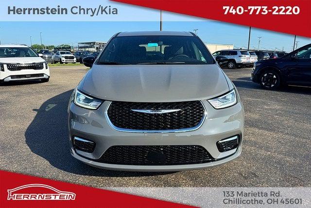 2025 Chrysler Pacifica PACIFICA SELECT