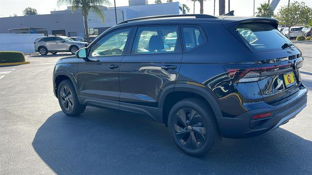 2025 Volkswagen Taos 1.5T S