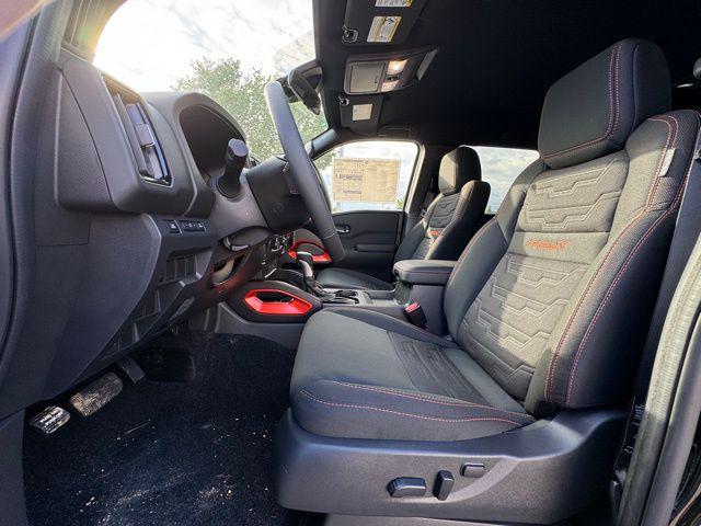 2025 Nissan Frontier Crew Cab PRO-X 4x2