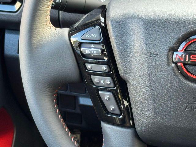 2025 Nissan Frontier Crew Cab PRO-X 4x2