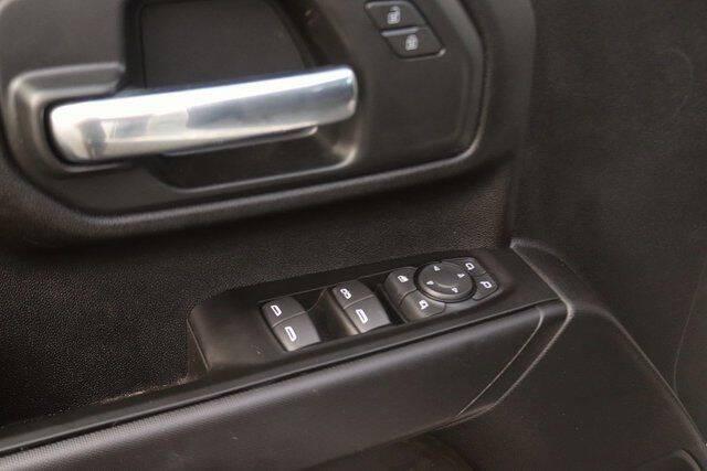 2025 GMC Sierra 2500HD 4WD Crew Cab Long Bed Pro