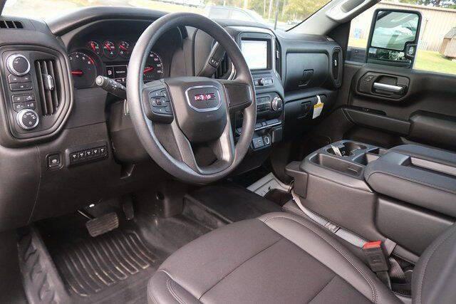 2025 GMC Sierra 2500HD 4WD Crew Cab Long Bed Pro