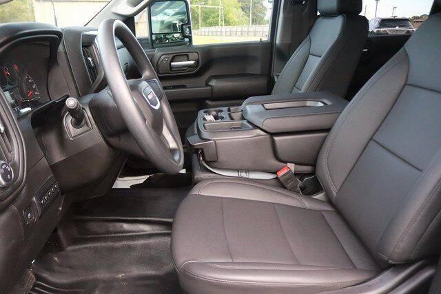 2025 GMC Sierra 2500HD 4WD Crew Cab Long Bed Pro