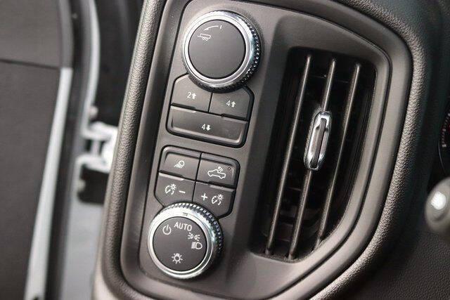 2025 GMC Sierra 2500HD 4WD Crew Cab Long Bed Pro