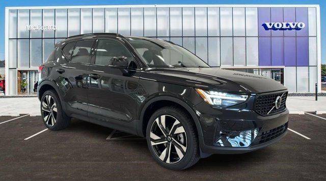 2026 Volvo XC40 B5 Ultra for sale in Barrington, IL