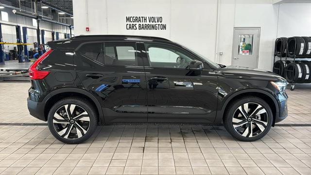 2026 Volvo XC40 B5 Ultra