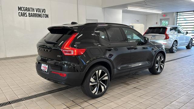 2026 Volvo XC40 B5 Ultra