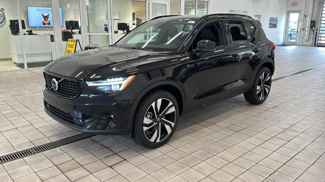 2026 Volvo XC40 B5 Ultra