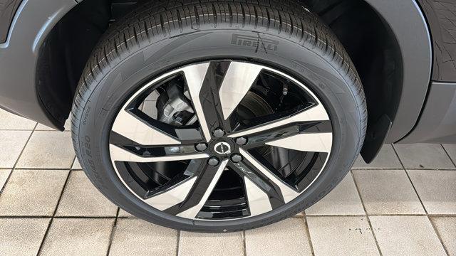 2026 Volvo XC40 B5 Ultra
