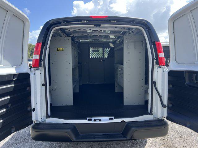 2025 GMC Savana Cargo RWD 2500 Regular Wheelbase Work Van