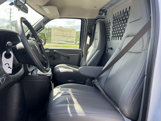 2025 GMC Savana Cargo RWD 2500 Regular Wheelbase Work Van