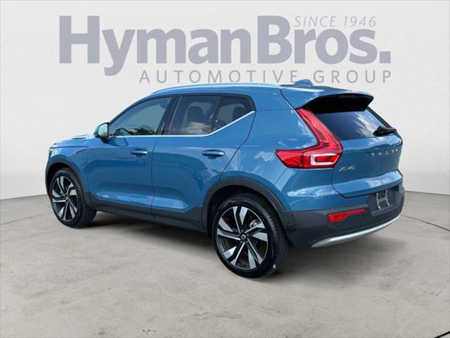 2023 Volvo XC40 B5 Plus Bright Theme