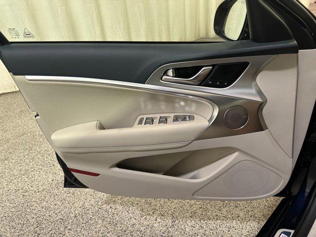2026 Genesis G70 2.5T AWD Prestige