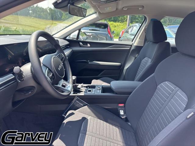 2025 Kia K5 LXS