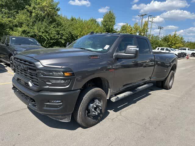 2026 RAM Ram 3500 RAM 3500 TRADESMAN CREW CAB 4X4 8 BOX