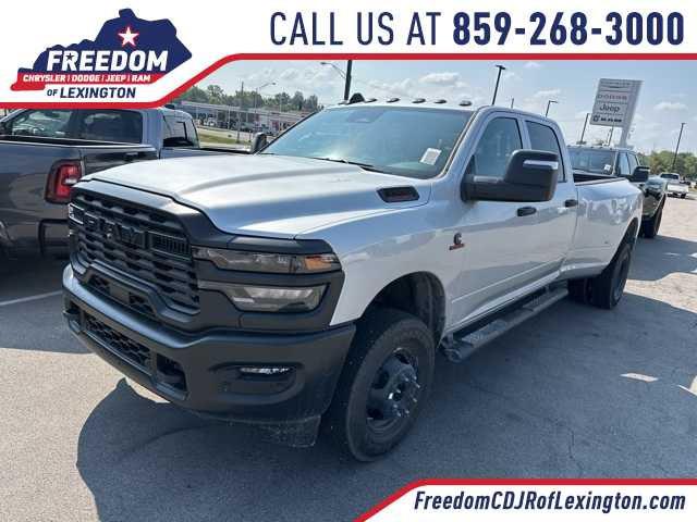 2026 RAM Ram 3500 RAM 3500 TRADESMAN CREW CAB 4X4 8 BOX