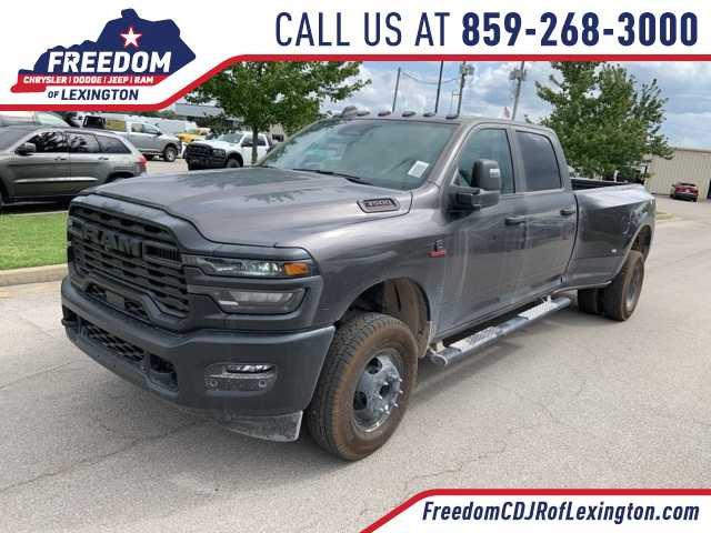 2026 RAM Ram 3500 RAM 3500 TRADESMAN CREW CAB 4X4 8 BOX
