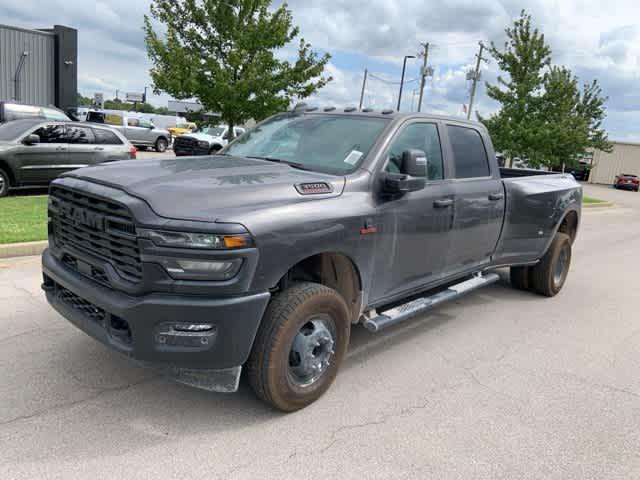 2026 RAM Ram 3500 RAM 3500 TRADESMAN CREW CAB 4X4 8 BOX