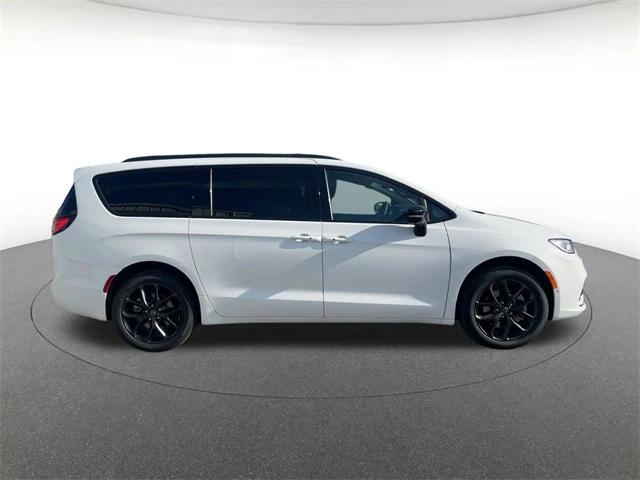 2026 Chrysler Pacifica PACIFICA LIMITED AWD