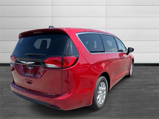 2026 Chrysler Voyager VOYAGER LX