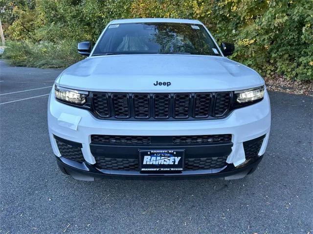 2025 Jeep Grand Cherokee GRAND CHEROKEE L ALTITUDE X 4X4