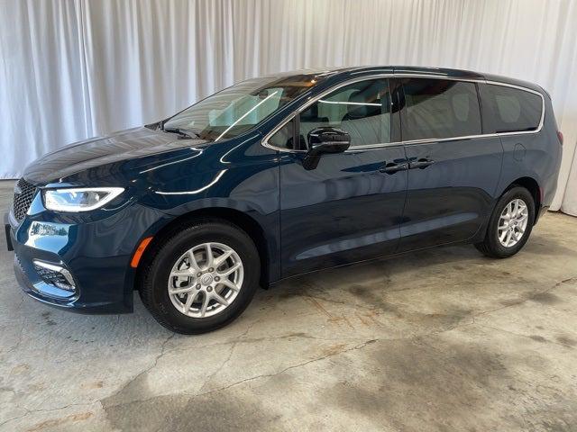2025 Chrysler Pacifica PACIFICA SELECT
