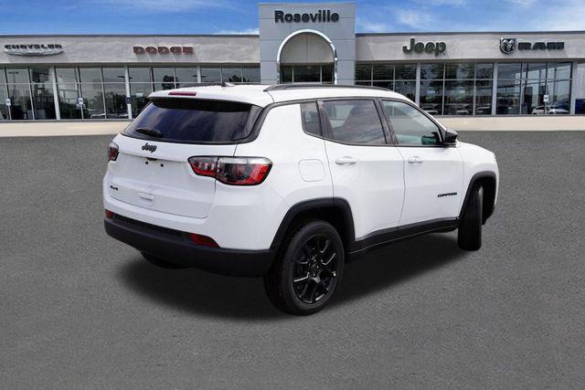 2025 Jeep Compass COMPASS LATITUDE 4X4