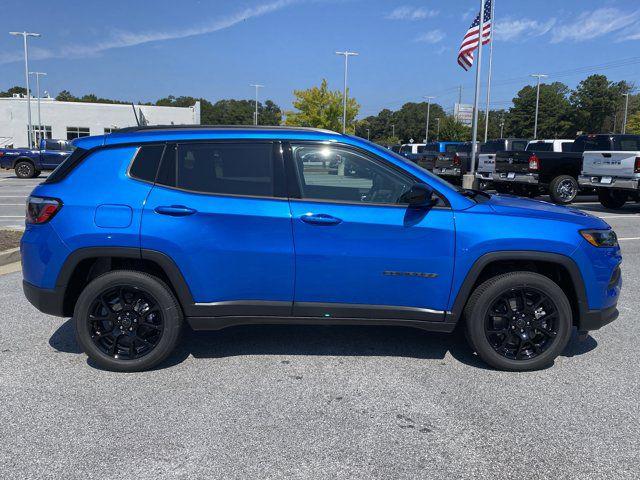 2025 Jeep Compass COMPASS LATITUDE 4X4