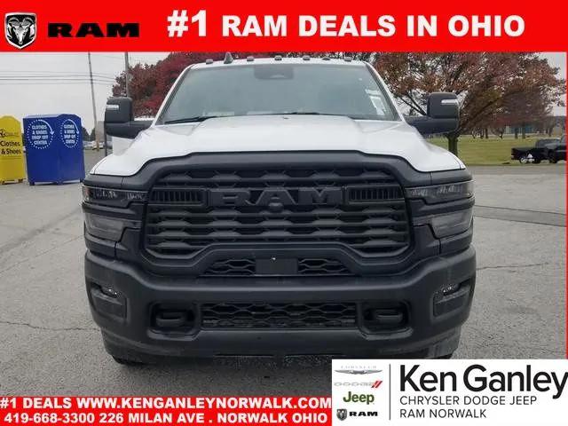 2026 RAM Ram 3500 Chassis Cab RAM 3500 TRADESMAN CHASSIS REGULAR CAB 4X4 60 CA 2026 RAM Ram 3500 Chassis Cab RAM 3500 TRADESMAN CHASSIS REGULAR CAB 4X4 60 CA