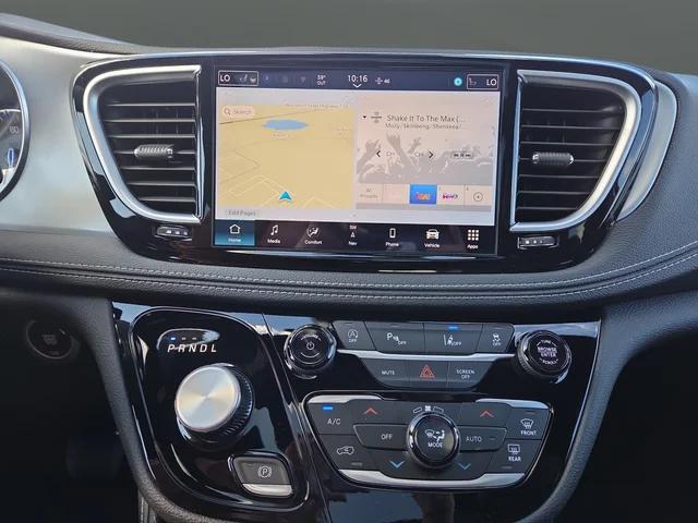 2026 Chrysler Pacifica Limited AWD