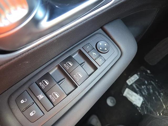 2026 Chrysler Pacifica Limited AWD