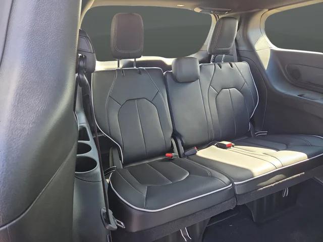 2026 Chrysler Pacifica Limited AWD